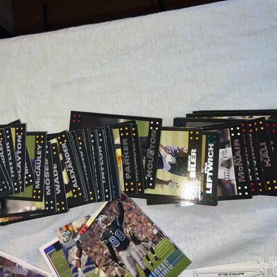 Huge Lot of Football and Baseball Cards Many Rookie Cards