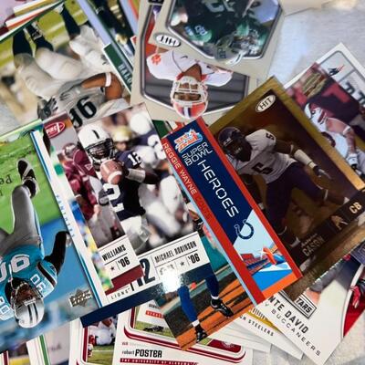 Huge Lot of Football and Baseball Cards Many Rookie Cards