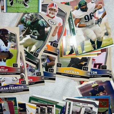 Huge Lot of Football and Baseball Cards Many Rookie Cards