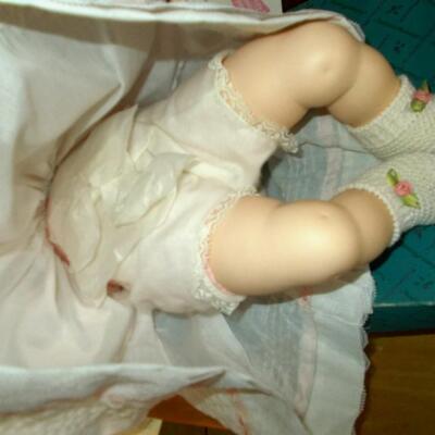 1975 Madame Alexander Victoria 14" baby Doll #3746 ~ All Original
