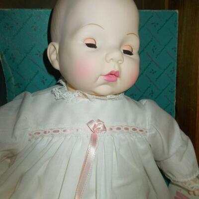 1975 Madame Alexander Victoria 14" baby Doll #3746 ~ All Original