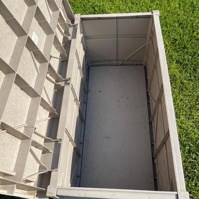SUNCAST ~ Storage Deck Box