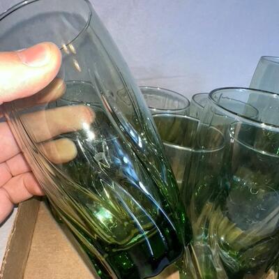 12 Green Colored Glasses