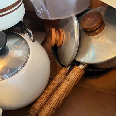 Huge Kitchen Lot Knives, Foodsaver, Iced Tea Pot, Vintage Pans, Straw Holder Can Opener and More