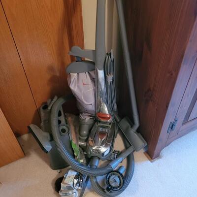 Sentria Vacuum with attachments
