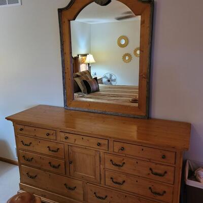 Lexington Furniture Long Dresser and Mirror
