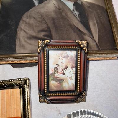 Huge Lot of Vintage Photo Frames Lot #1