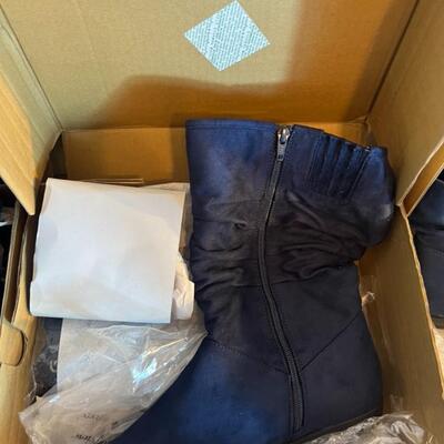 Brand New Comfort View Size 11 Woman's Shoes Multiple Pairs