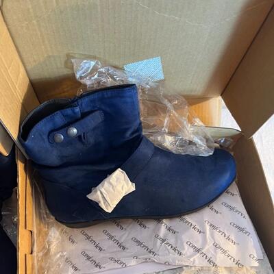 Brand New Comfort View Size 11 Woman's Shoes Multiple Pairs