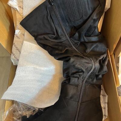 Brand New Comfort View Size 11 Woman's Shoes Multiple Pairs