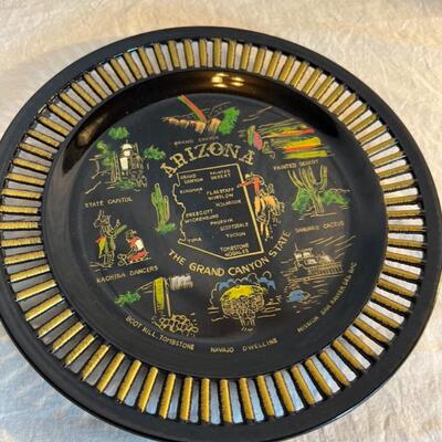 Large Lot of Decorative/Commemorative Vintage/Antique Plates