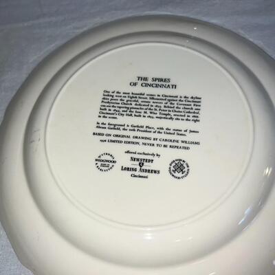 Large Lot of Decorative/Commemorative Vintage/Antique Plates