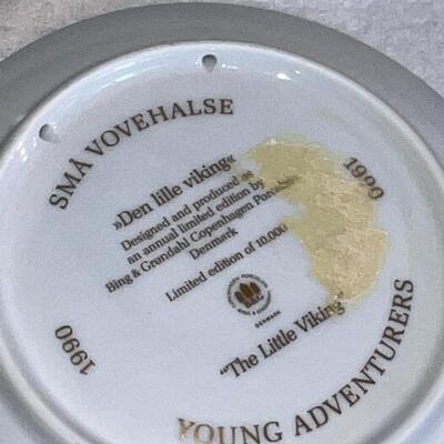 Large Lot of Decorative/Commemorative Vintage/Antique Plates