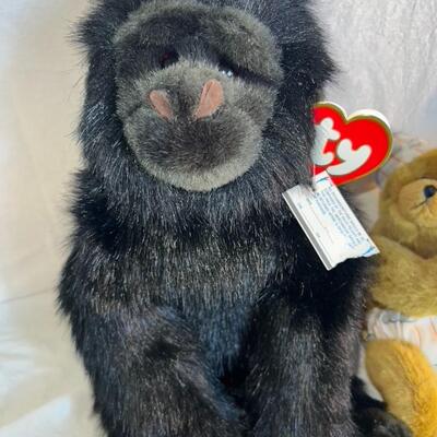 Vintage Collectible Stuffed Animal Huge Lot TY, FAO Swartz More