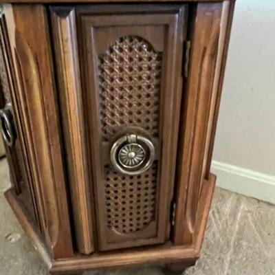 Vintage Furniture End Table w/ Inside Storage