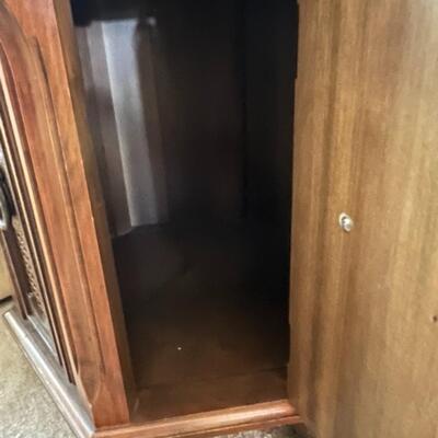 Vintage Furniture End Table w/ Inside Storage