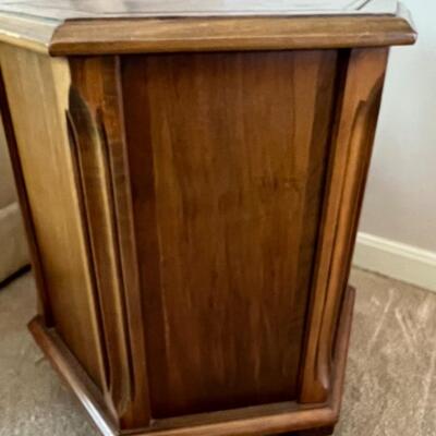 Vintage Furniture End Table w/ Inside Storage