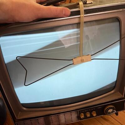 Admiral TV Instant Play Black and White