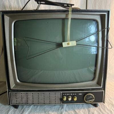 Admiral TV Instant Play Black and White