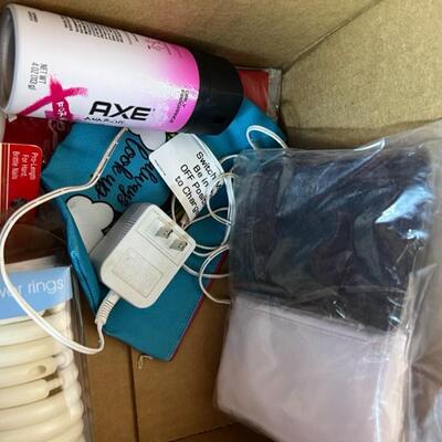 Huge Bathroom Lot w/ Towels