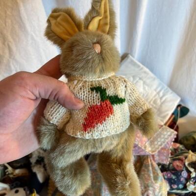 House of Lloyd Stuffed Decorative Figures - Large Lot