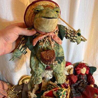 House of Lloyd Stuffed Decorative Figures - Large Lot