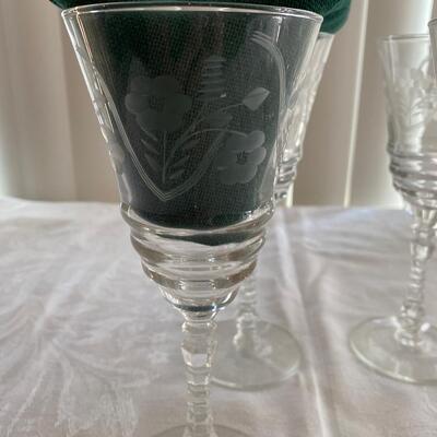 Set of 8 vintage etched crystal wine goblets