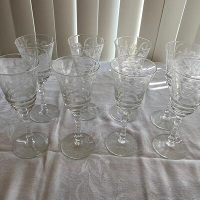 Set of 8 vintage etched crystal wine goblets