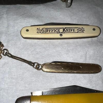 Vintage Knife Lot (4)