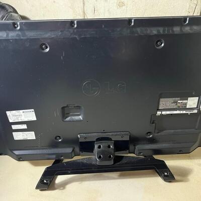 38' LG TV
