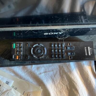 2 TV Lot 22' Sony Bravia TV w/ Box, 35' Samsung Series 5