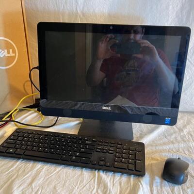 Dell Inspiron 20 Model 3048 Series Desktop Computer w/ Keyboard, Mouse, and Box