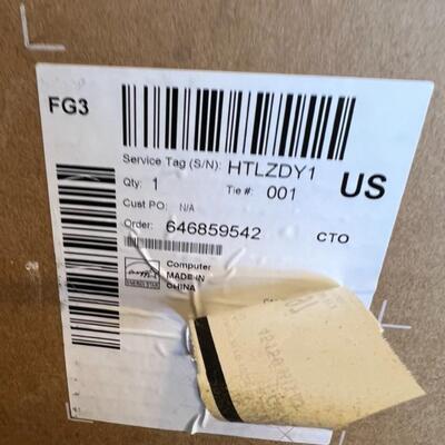 Dell Inspiron 20 Model 3048 Series Desktop Computer w/ Keyboard, Mouse, and Box