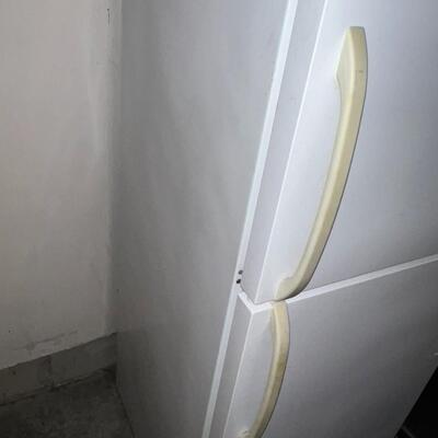 Frigidaire Top Mount Refrigerator/Freezer