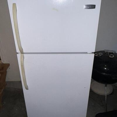 Frigidaire Top Mount Refrigerator/Freezer