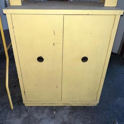 2 Pieces of Vintage Shelving