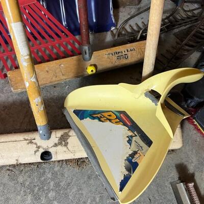 Huge Garden Tool Lot