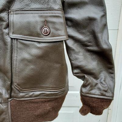 LOT 118: Vintage Leather Marine Corps Bomber Jacket Size 40