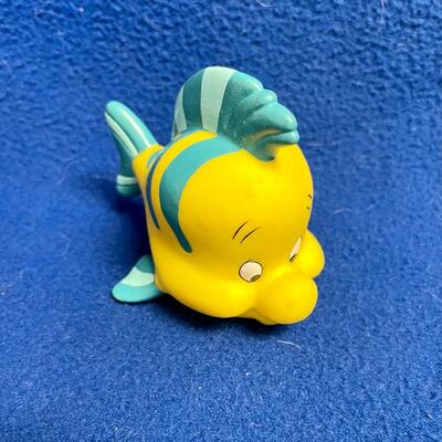 Disney The Little Mermaid FLOUNDER Water Squirter Toy Burger King Vintage 1993