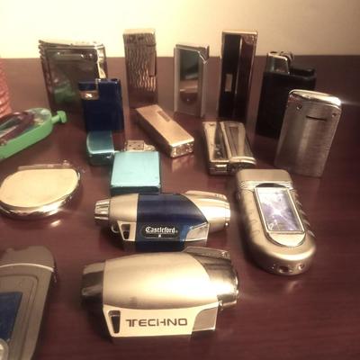 VARIETY OF LIGHTERS