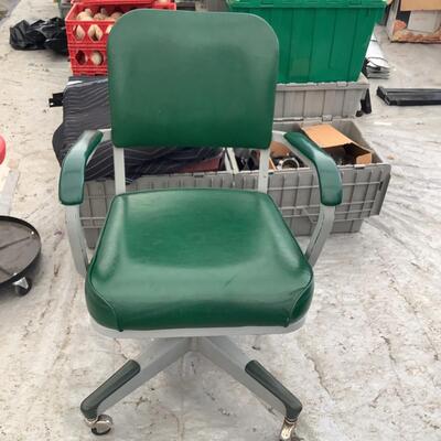 202 Vintage Green Vinyl Office Chair