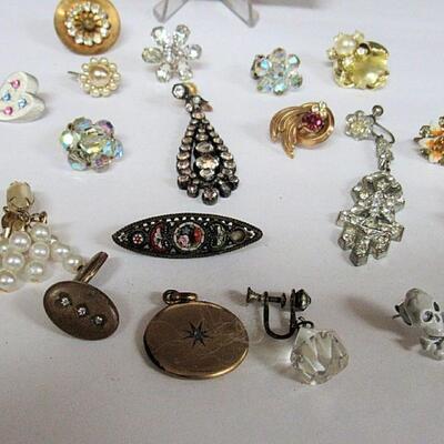 Lot of Single Earrings and More, and One Italy Pin With Missing Piece