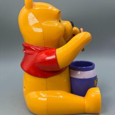 Winnie the Pooh Bubble Blowing Battery Operated Figurine Toy Machine