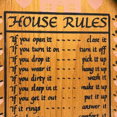 Retro House Rules Wooden Displayable Hanging Sign