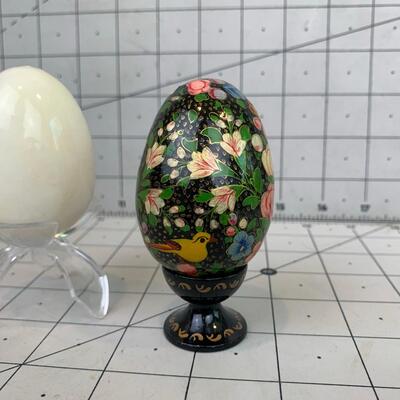 #41 Milky Glass Egg & Hand Painted Egg With Stands