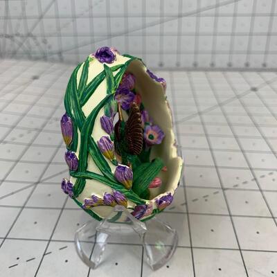 #50 Hummingbird Decorative Egg Piece & Stand