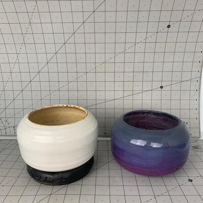 #89 The Violet Pot & White Pot Made in Thailand