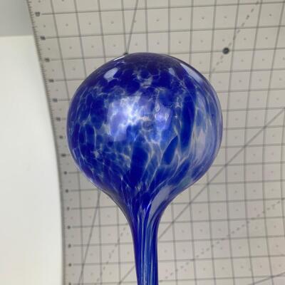 #90 4pc Glass Watering Spheres
