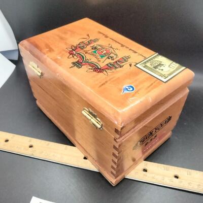 Lot 104 -Vintage Wood Cigar Box