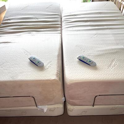 LOT 6  2012 PAIR OF TEMPUR-PEDIC TWIN BEDS ADJUSTABLE MASSAGE FEATURE